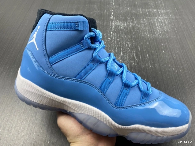 1st Kicks (11 Gift Flight of Jordan 29) 717602-900 Ultimate 0821
